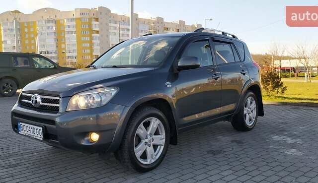 Серый Тойота РАВ 4, объемом двигателя 2.2 л и пробегом 255 тыс. км за 11500 $, фото 11 на Automoto.ua