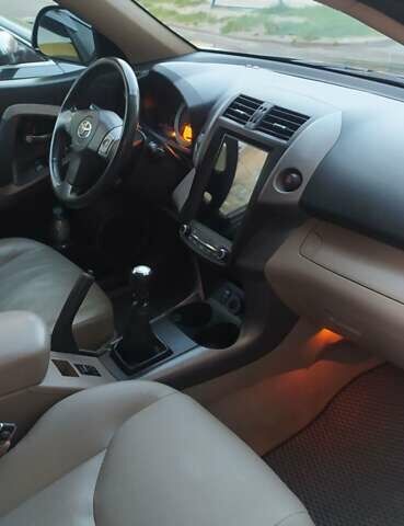 Серый Тойота РАВ 4, объемом двигателя 2.2 л и пробегом 255 тыс. км за 11500 $, фото 52 на Automoto.ua