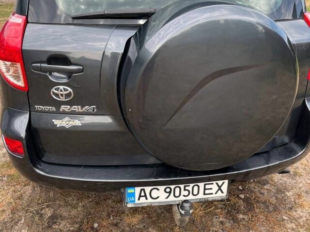 Серый Тойота РАВ 4, объемом двигателя 2.2 л и пробегом 307 тыс. км за 8100 $, фото 3 на Automoto.ua
