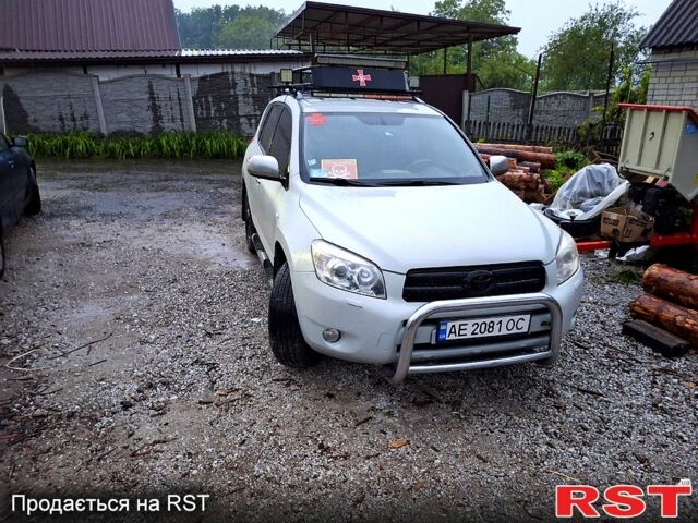 Серый Тойота РАВ 4, объемом двигателя 2 л и пробегом 0 тыс. км за 10000 $, фото 3 на Automoto.ua