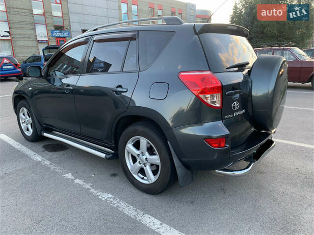 Серый Тойота РАВ 4, объемом двигателя 2 л и пробегом 302 тыс. км за 10450 $, фото 19 на Automoto.ua