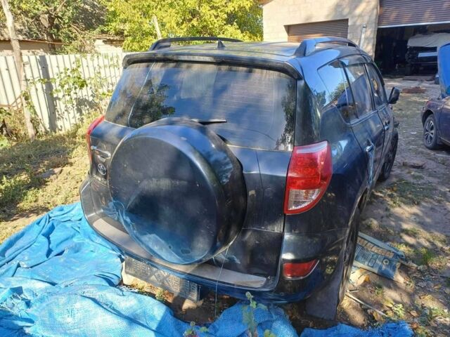 Сірий Тойота РАВ 4, об'ємом двигуна 0 л та пробігом 236 тис. км за 999 $, фото 6 на Automoto.ua