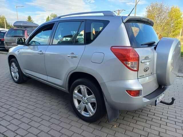 Сірий Тойота РАВ 4, об'ємом двигуна 2.2 л та пробігом 349 тис. км за 2400 $, фото 1 на Automoto.ua