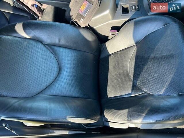 Серый Тойота РАВ 4, объемом двигателя 2.23 л и пробегом 310 тыс. км за 8800 $, фото 3 на Automoto.ua