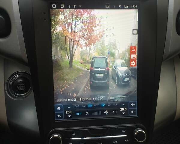 Серый Тойота РАВ 4, объемом двигателя 2.2 л и пробегом 255 тыс. км за 11500 $, фото 66 на Automoto.ua