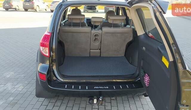 Серый Тойота РАВ 4, объемом двигателя 2.2 л и пробегом 255 тыс. км за 11500 $, фото 43 на Automoto.ua
