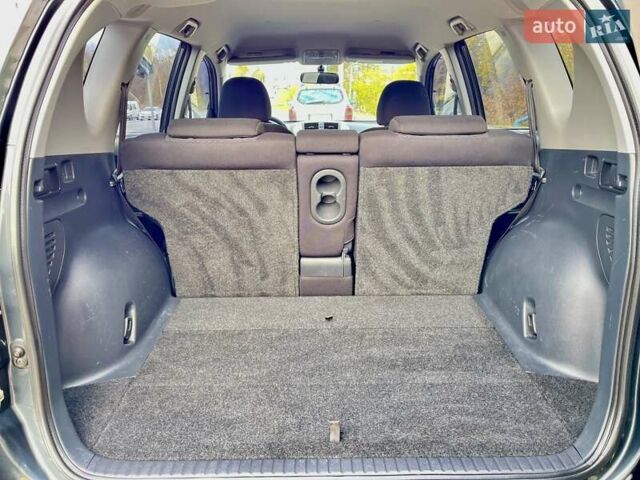 Серый Тойота РАВ 4, объемом двигателя 2 л и пробегом 174 тыс. км за 9600 $, фото 23 на Automoto.ua