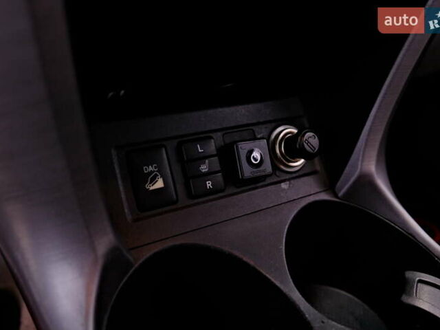 Сірий Тойота РАВ 4, об'ємом двигуна 2.36 л та пробігом 164 тис. км за 9900 $, фото 16 на Automoto.ua