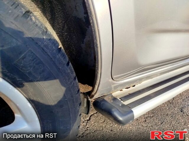 Серый Тойота РАВ 4, объемом двигателя 2 л и пробегом 196 тыс. км за 9100 $, фото 7 на Automoto.ua