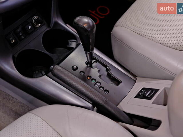 Сірий Тойота РАВ 4, об'ємом двигуна 2.36 л та пробігом 164 тис. км за 9900 $, фото 14 на Automoto.ua