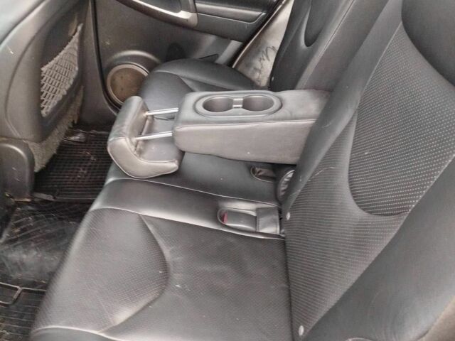 Серый Тойота РАВ 4, объемом двигателя 2.2 л и пробегом 296 тыс. км за 4200 $, фото 8 на Automoto.ua