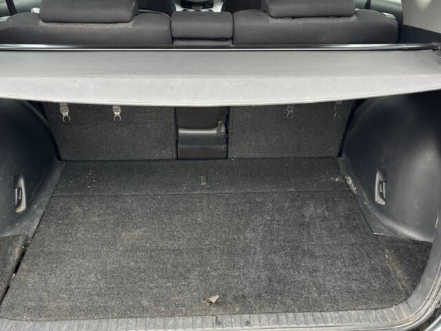 Серый Тойота РАВ 4, объемом двигателя 2.2 л и пробегом 307 тыс. км за 8100 $, фото 6 на Automoto.ua