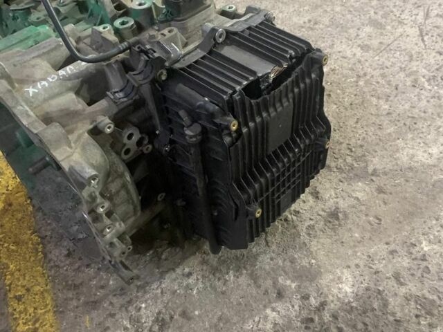 Сірий Тойота РАВ 4, об'ємом двигуна 0 л та пробігом 100 тис. км за 4300 $, фото 3 на Automoto.ua