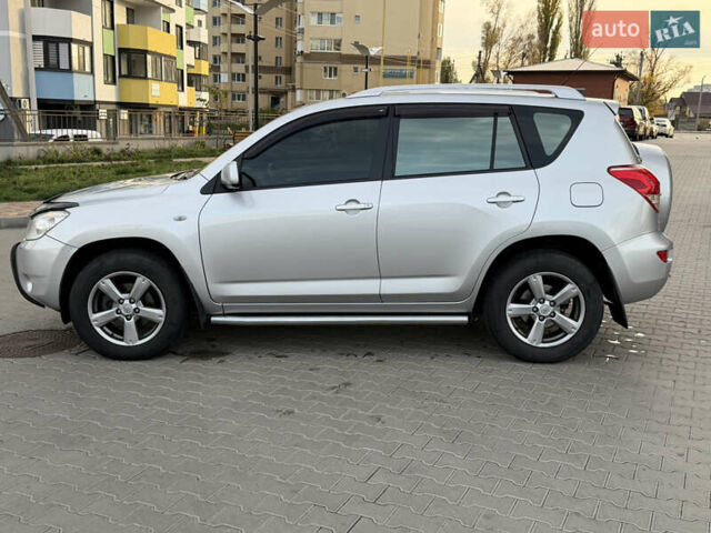 Сірий Тойота РАВ 4, об'ємом двигуна 2 л та пробігом 238 тис. км за 9999 $, фото 16 на Automoto.ua