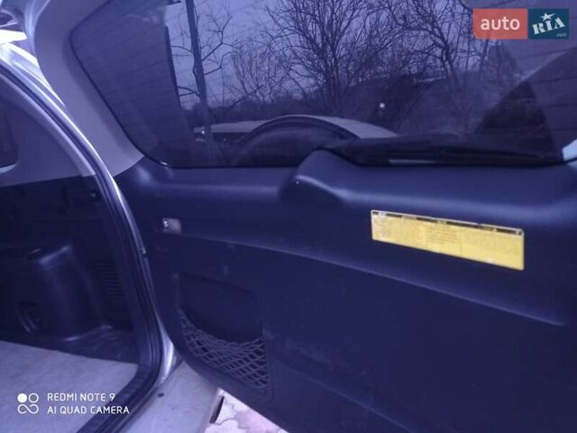 Серый Тойота РАВ 4, объемом двигателя 2.4 л и пробегом 210 тыс. км за 9500 $, фото 23 на Automoto.ua