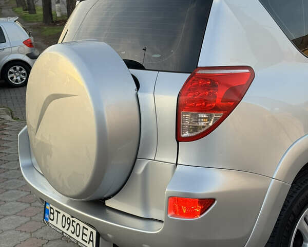 Серый Тойота РАВ 4, объемом двигателя 2.23 л и пробегом 312 тыс. км за 7599 $, фото 7 на Automoto.ua