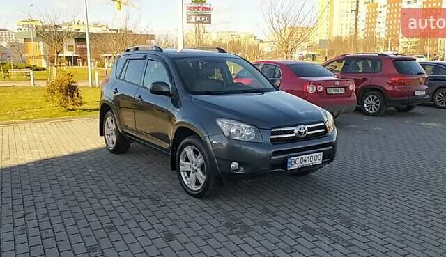 Серый Тойота РАВ 4, объемом двигателя 2.2 л и пробегом 255 тыс. км за 11500 $, фото 35 на Automoto.ua