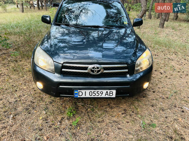 Серый Тойота РАВ 4, объемом двигателя 2.2 л и пробегом 300 тыс. км за 7300 $, фото 9 на Automoto.ua