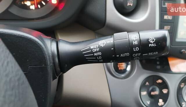 Серый Тойота РАВ 4, объемом двигателя 2.2 л и пробегом 255 тыс. км за 11500 $, фото 48 на Automoto.ua