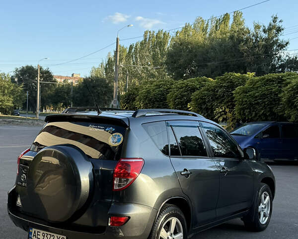 Серый Тойота РАВ 4, объемом двигателя 2 л и пробегом 149 тыс. км за 9500 $, фото 7 на Automoto.ua