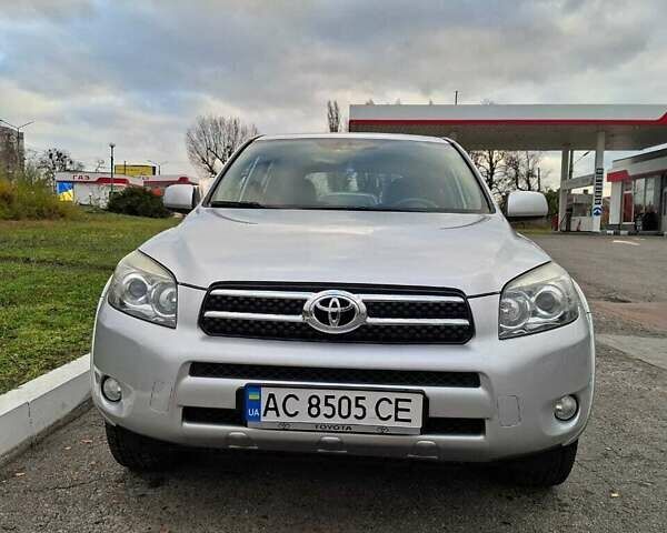 Сірий Тойота РАВ 4, об'ємом двигуна 2.23 л та пробігом 204 тис. км за 9400 $, фото 10 на Automoto.ua