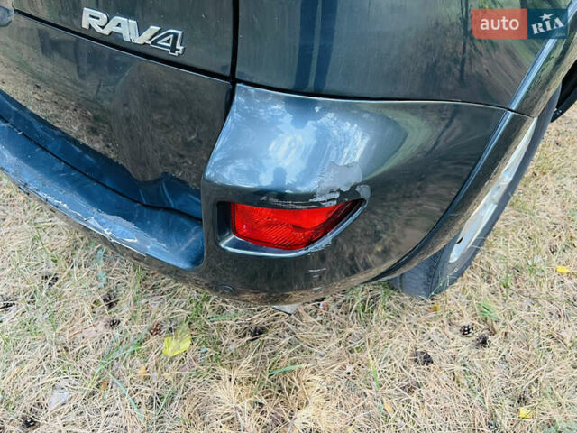 Серый Тойота РАВ 4, объемом двигателя 2.2 л и пробегом 300 тыс. км за 7300 $, фото 6 на Automoto.ua