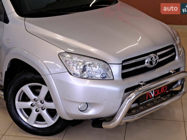 Сірий Тойота РАВ 4, об'ємом двигуна 2.36 л та пробігом 164 тис. км за 9900 $, фото 6 на Automoto.ua