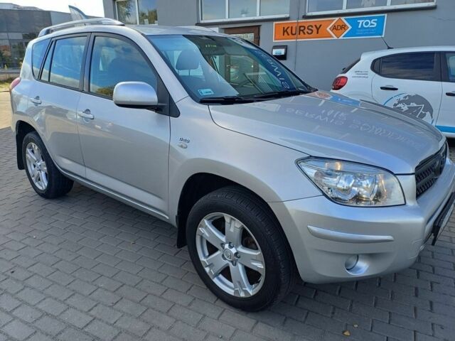 Сірий Тойота РАВ 4, об'ємом двигуна 2.2 л та пробігом 349 тис. км за 2400 $, фото 3 на Automoto.ua