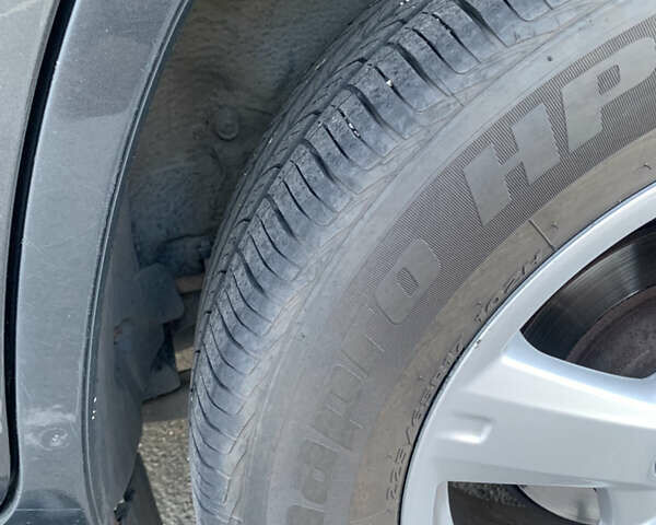 Серый Тойота РАВ 4, объемом двигателя 2 л и пробегом 302 тыс. км за 10450 $, фото 29 на Automoto.ua