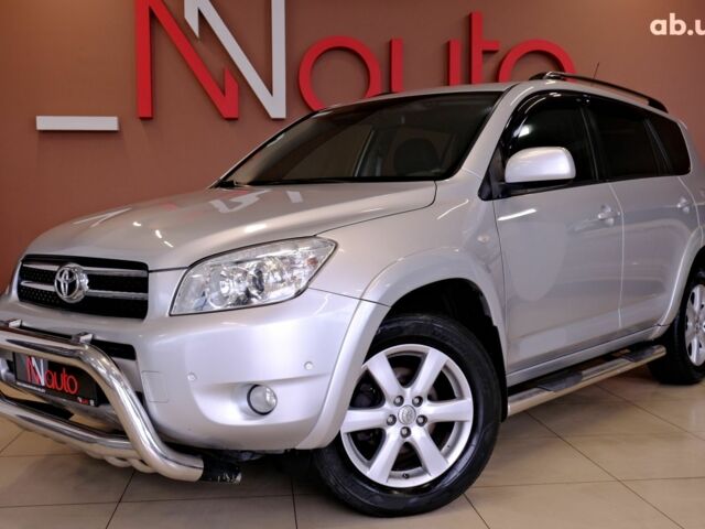 Серый Тойота РАВ 4, объемом двигателя 2.4 л и пробегом 164 тыс. км за 9900 $, фото 1 на Automoto.ua