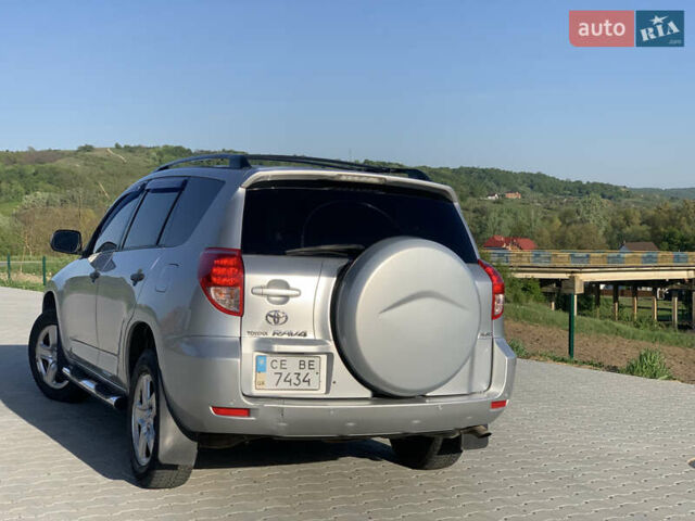 Серый Тойота РАВ 4, объемом двигателя 2.4 л и пробегом 290 тыс. км за 7495 $, фото 3 на Automoto.ua
