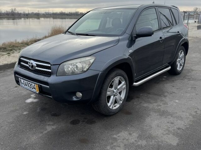 Сірий Тойота РАВ 4, об'ємом двигуна 2.2 л та пробігом 237 тис. км за 4900 $, фото 2 на Automoto.ua