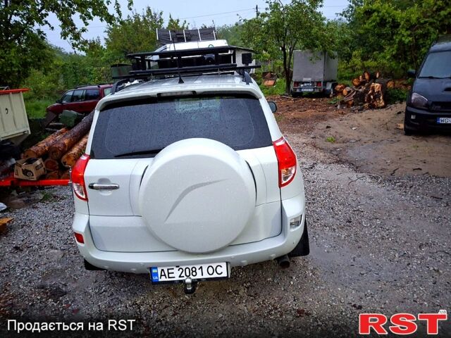 Серый Тойота РАВ 4, объемом двигателя 2 л и пробегом 0 тыс. км за 10000 $, фото 4 на Automoto.ua