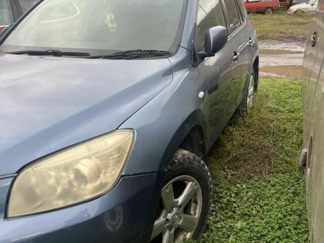 Сірий Тойота РАВ 4, об'ємом двигуна 0 л та пробігом 100 тис. км за 4300 $, фото 5 на Automoto.ua