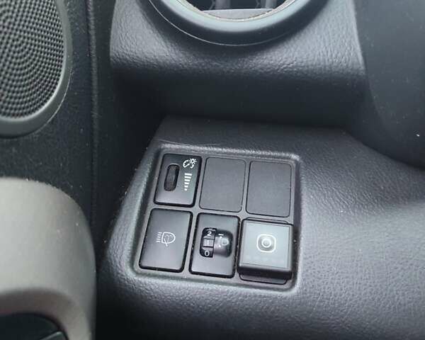 Серый Тойота РАВ 4, объемом двигателя 2 л и пробегом 424 тыс. км за 9000 $, фото 17 на Automoto.ua