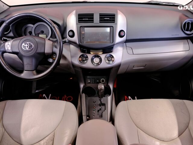 Серый Тойота РАВ 4, объемом двигателя 2.4 л и пробегом 164 тыс. км за 9900 $, фото 6 на Automoto.ua