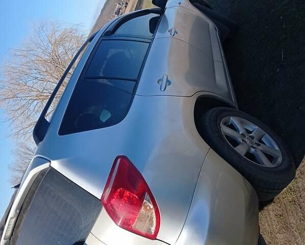 Серый Тойота РАВ 4, объемом двигателя 2.4 л и пробегом 210 тыс. км за 9500 $, фото 4 на Automoto.ua