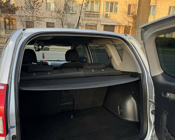 Серый Тойота РАВ 4, объемом двигателя 2.23 л и пробегом 312 тыс. км за 7599 $, фото 20 на Automoto.ua