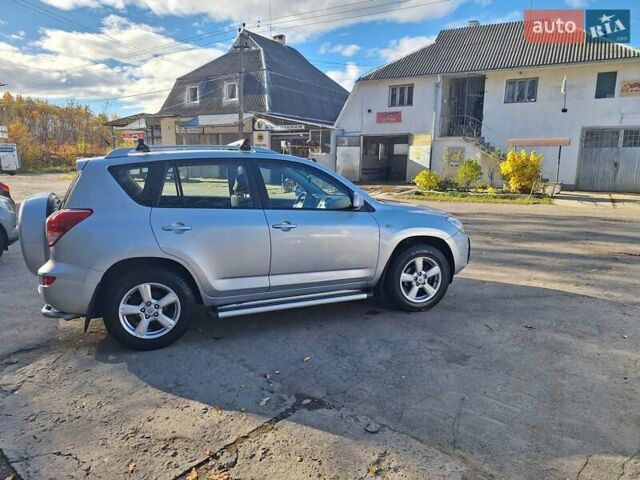 Серый Тойота РАВ 4, объемом двигателя 2 л и пробегом 146 тыс. км за 10600 $, фото 14 на Automoto.ua