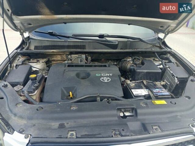 Серый Тойота РАВ 4, объемом двигателя 2.2 л и пробегом 257 тыс. км за 9000 $, фото 12 на Automoto.ua