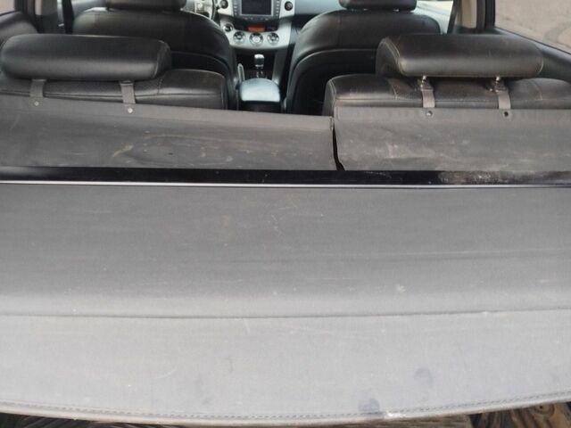 Серый Тойота РАВ 4, объемом двигателя 2.2 л и пробегом 296 тыс. км за 4200 $, фото 9 на Automoto.ua