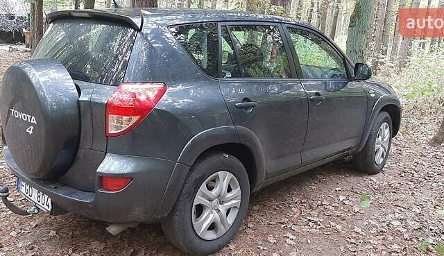 Серый Тойота РАВ 4, объемом двигателя 0 л и пробегом 298 тыс. км за 5500 $, фото 3 на Automoto.ua