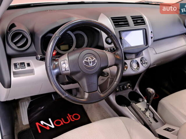 Сірий Тойота РАВ 4, об'ємом двигуна 2.36 л та пробігом 164 тис. км за 9900 $, фото 24 на Automoto.ua