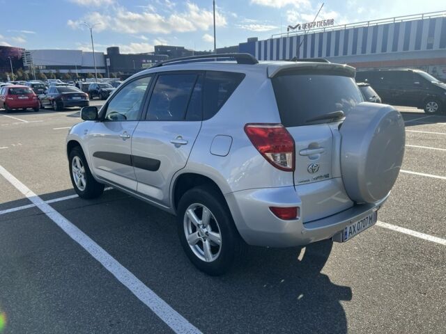 Серый Тойота РАВ 4, объемом двигателя 0 л и пробегом 279 тыс. км за 10100 $, фото 2 на Automoto.ua