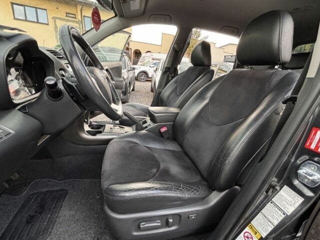 Серый Тойота РАВ 4, объемом двигателя 2.2 л и пробегом 177 тыс. км за 2800 $, фото 11 на Automoto.ua