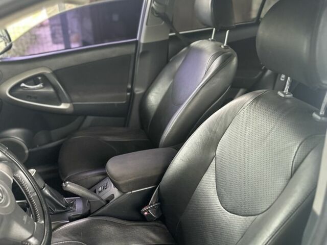 Сірий Тойота РАВ 4, об'ємом двигуна 2 л та пробігом 286 тис. км за 7000 $, фото 11 на Automoto.ua