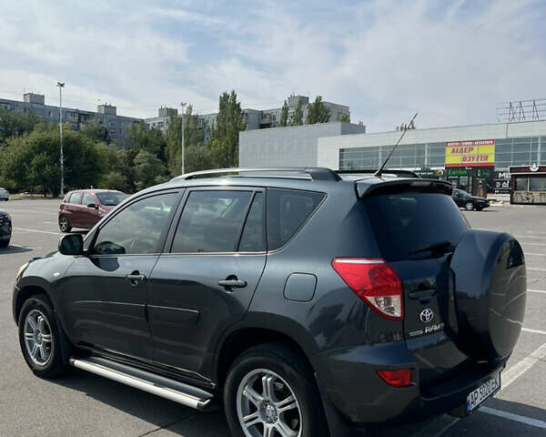 Серый Тойота РАВ 4, объемом двигателя 2 л и пробегом 213 тыс. км за 9800 $, фото 7 на Automoto.ua