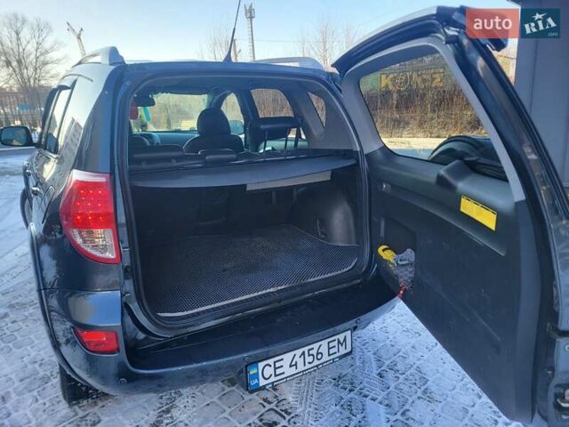Серый Тойота РАВ 4, объемом двигателя 2.23 л и пробегом 280 тыс. км за 9300 $, фото 4 на Automoto.ua