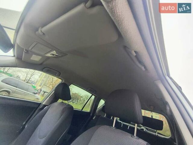 Серый Тойота РАВ 4, объемом двигателя 2.2 л и пробегом 265 тыс. км за 9400 $, фото 29 на Automoto.ua