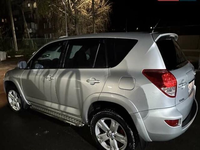 Серый Тойота РАВ 4, объемом двигателя 2.2 л и пробегом 350 тыс. км за 8550 $, фото 6 на Automoto.ua